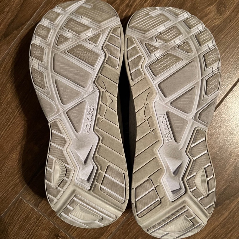 Hoka One One - Picture 4 of 6